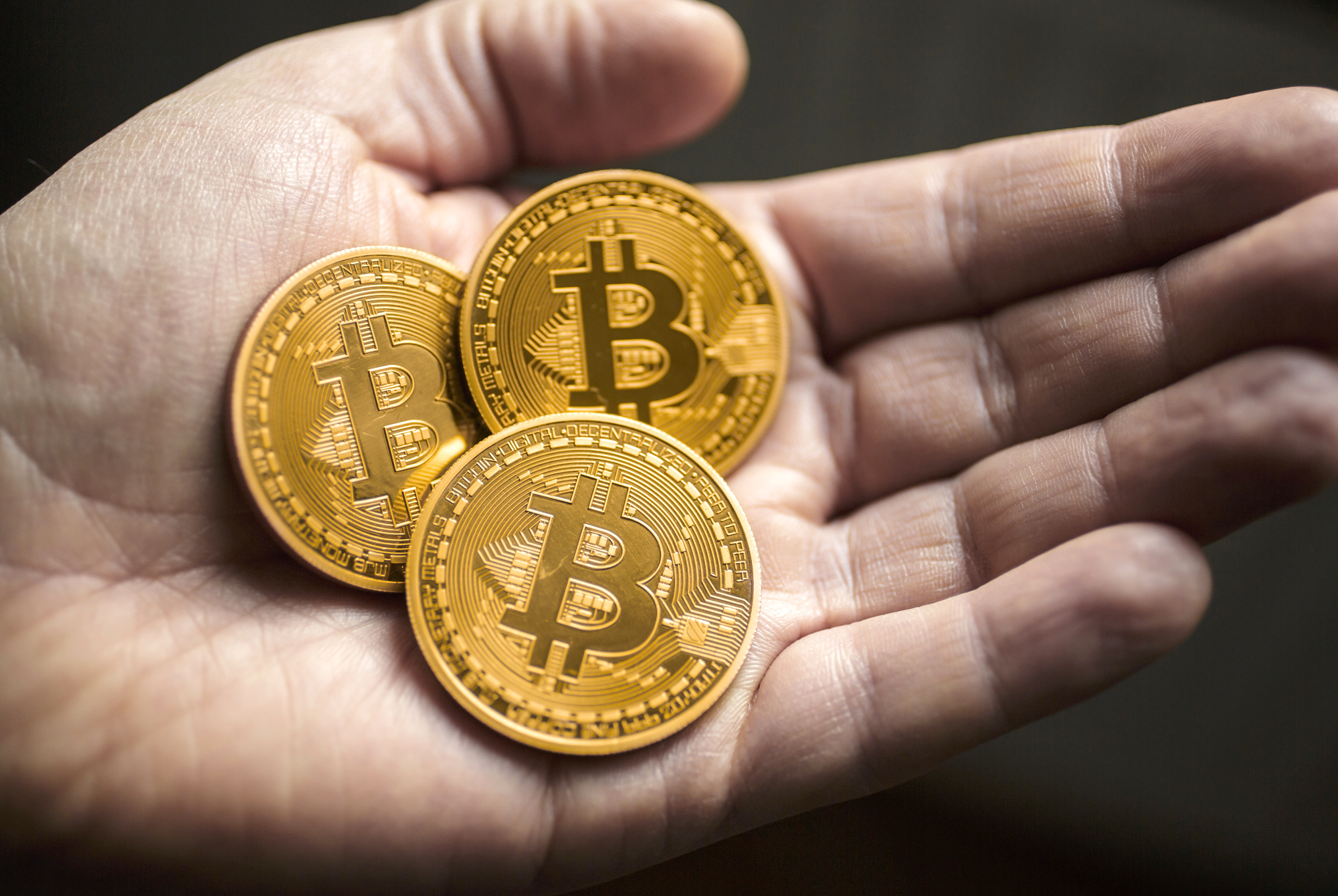 Bitcoin, la moneda virtual en tus manos.